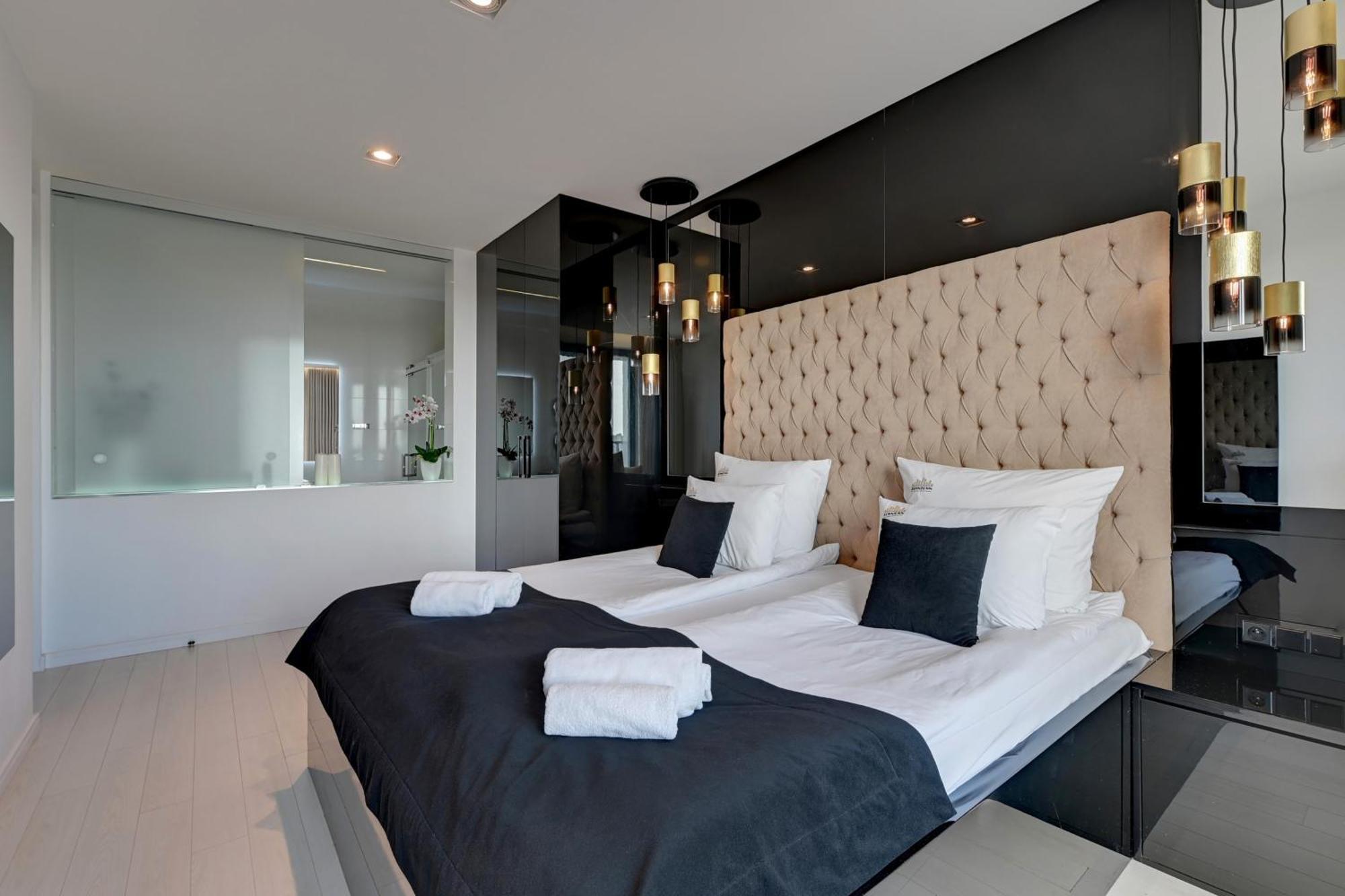 Brabank Riverside By Downtown Apartments Gdansk Room photo