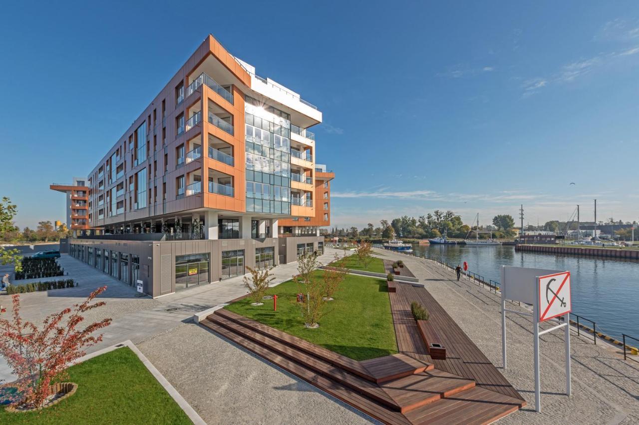 Brabank Riverside By Downtown Apartments Gdansk Exterior photo